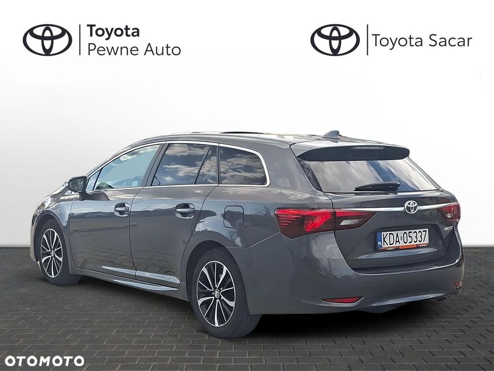 Toyota Avensis 2.0 D-4D Premium - 3
