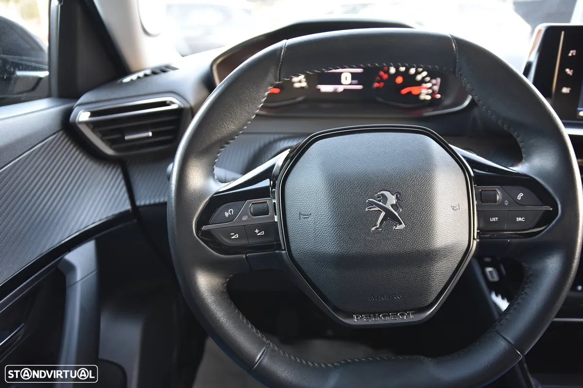 Peugeot 2008 1.2 PureTech Allure Pack - 11