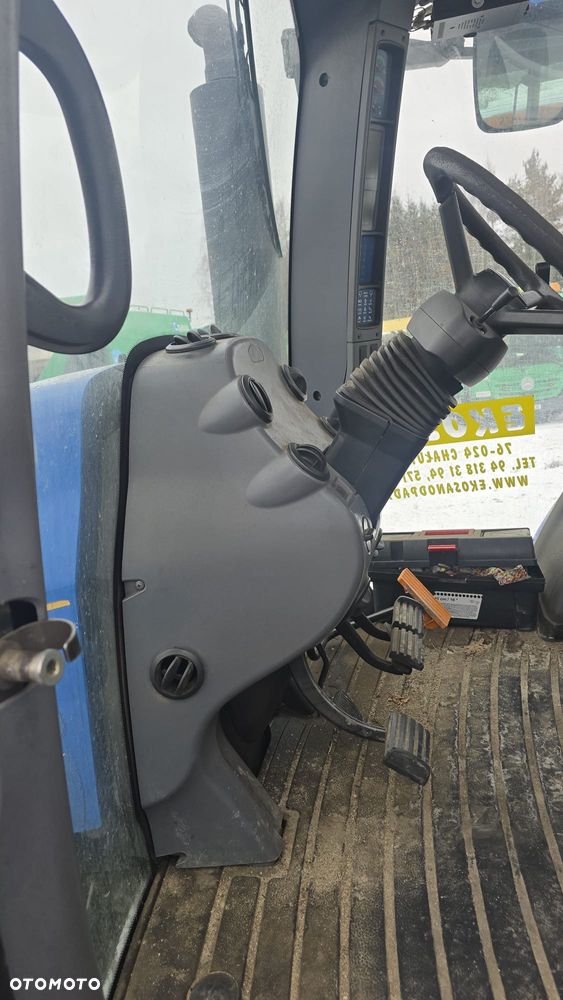 New Holland T8020 - 9