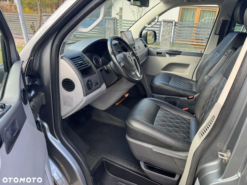 Volkswagen TRANSPORTER T5 L2H1 LIFT DŁUGI Klima Tempomat Navi Kamera Skóry Dubel Kabina 6os Brygadówka - 12