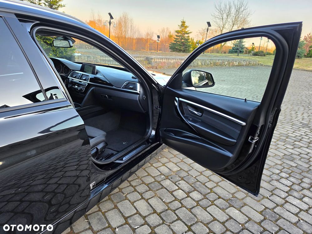 BMW Seria 3 318d Edition M Sport Shadow - 36