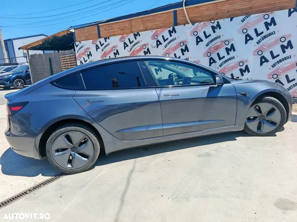 Tesla Model 3 Standard Reichweite Plus Hinterradantrieb - 9