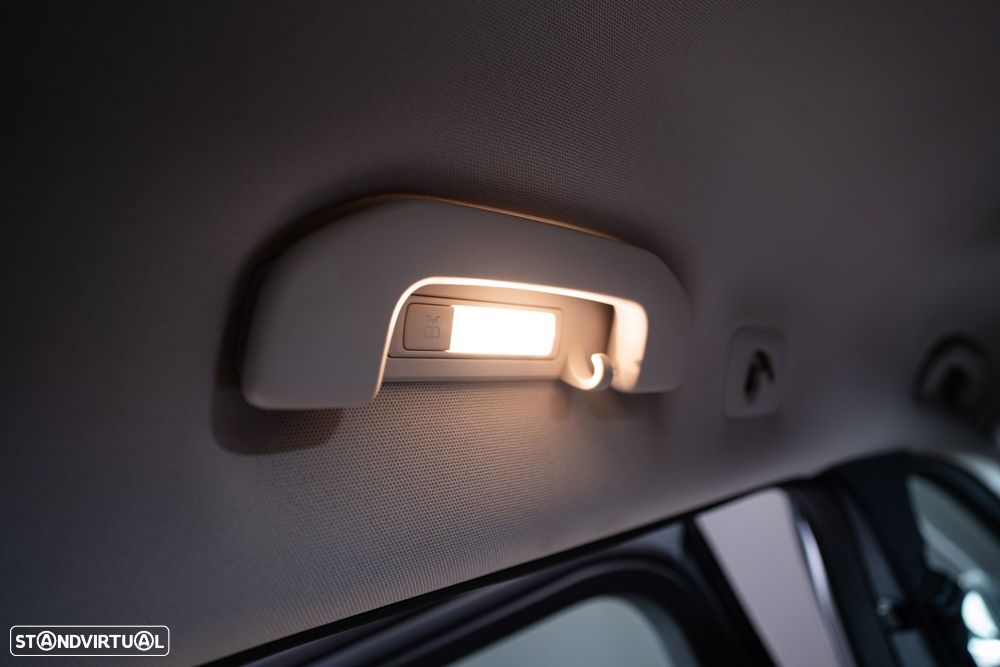 Mercedes-Benz E 220 d 9G-TRONIC Avantgarde - 46