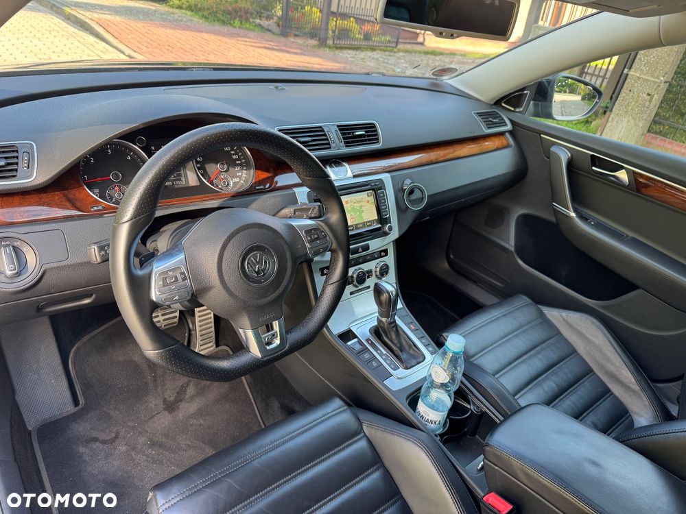 Volkswagen Passat Variant 2.0 TDI DSG BlueMotion Technology R-Line - 9
