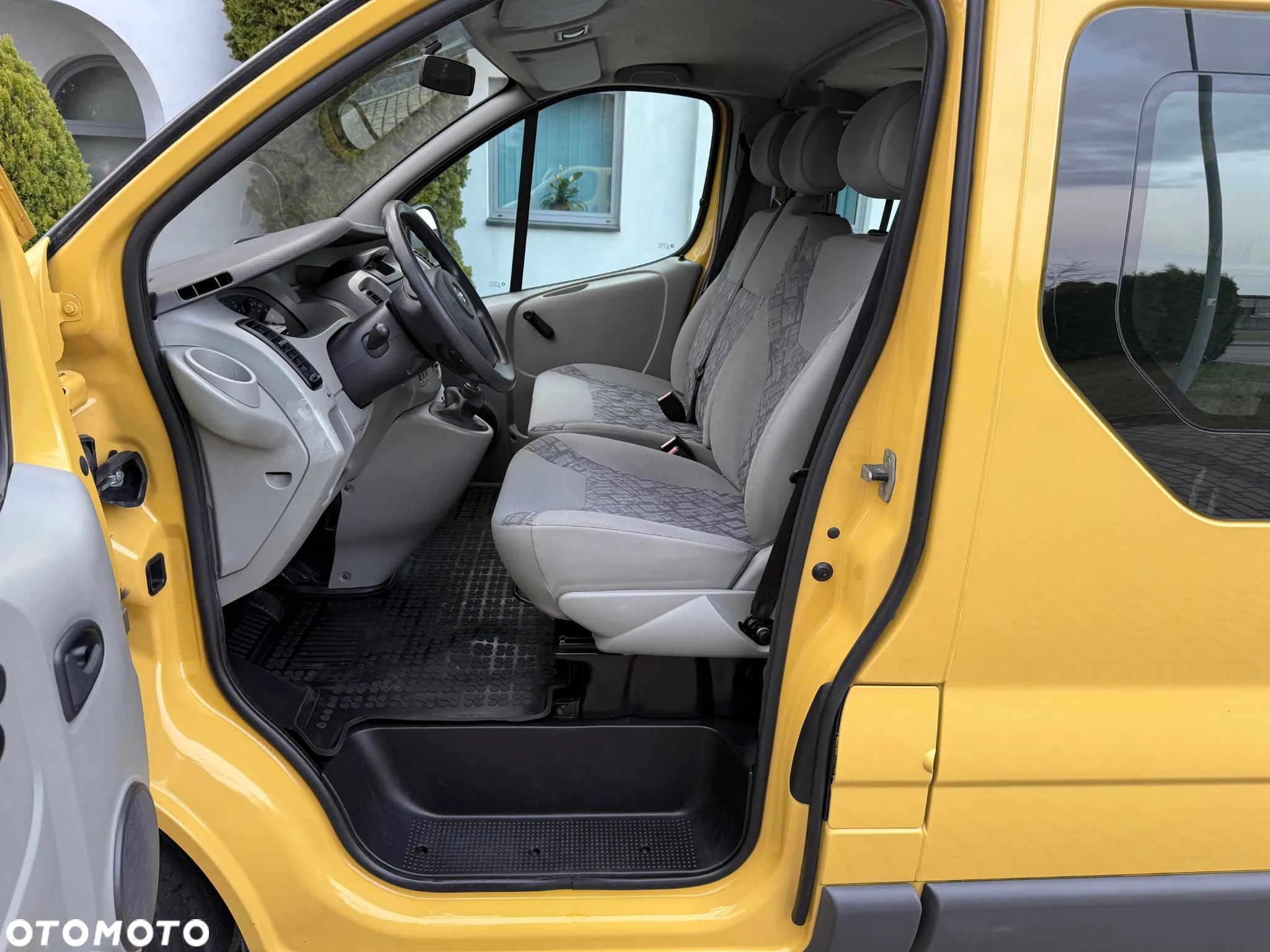 Opel Vivaro DTI L1H1 - 12
