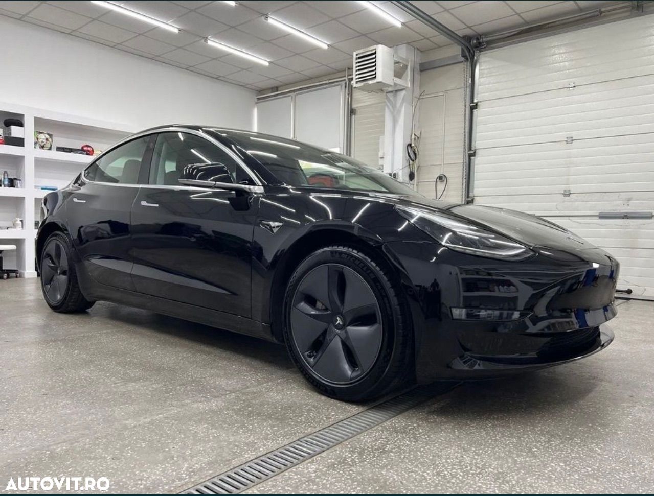 Tesla Model 3 Langstreckenbatterie Allradantrieb Dual Motor - 1