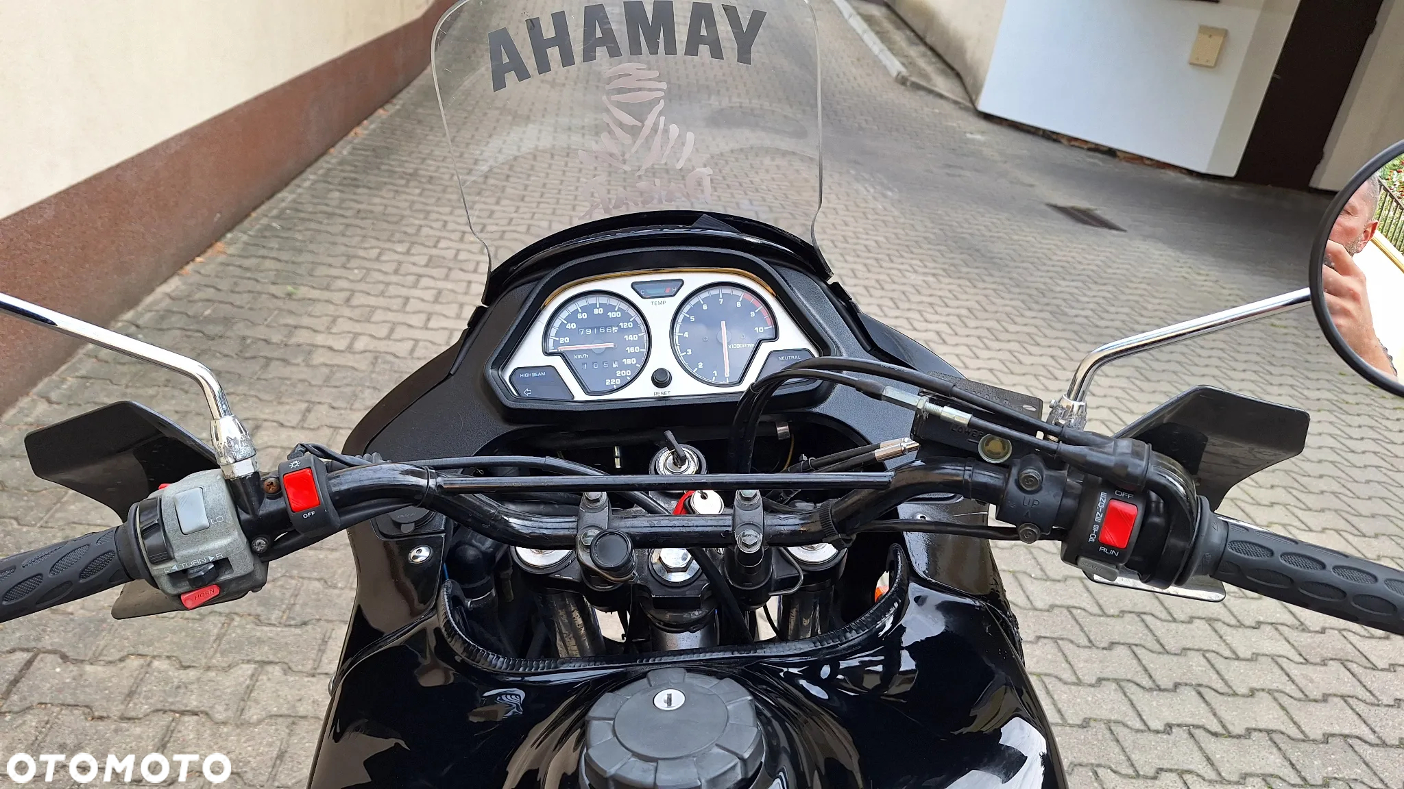 Yamaha XTZ - 8