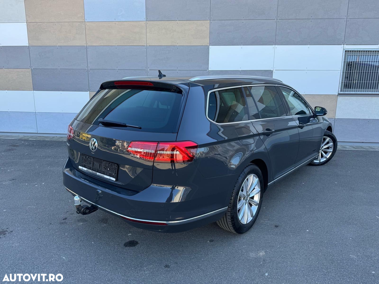 Volkswagen Passat Variant 2.0 TDI DSG (BlueMotion Technology) Highline - 4