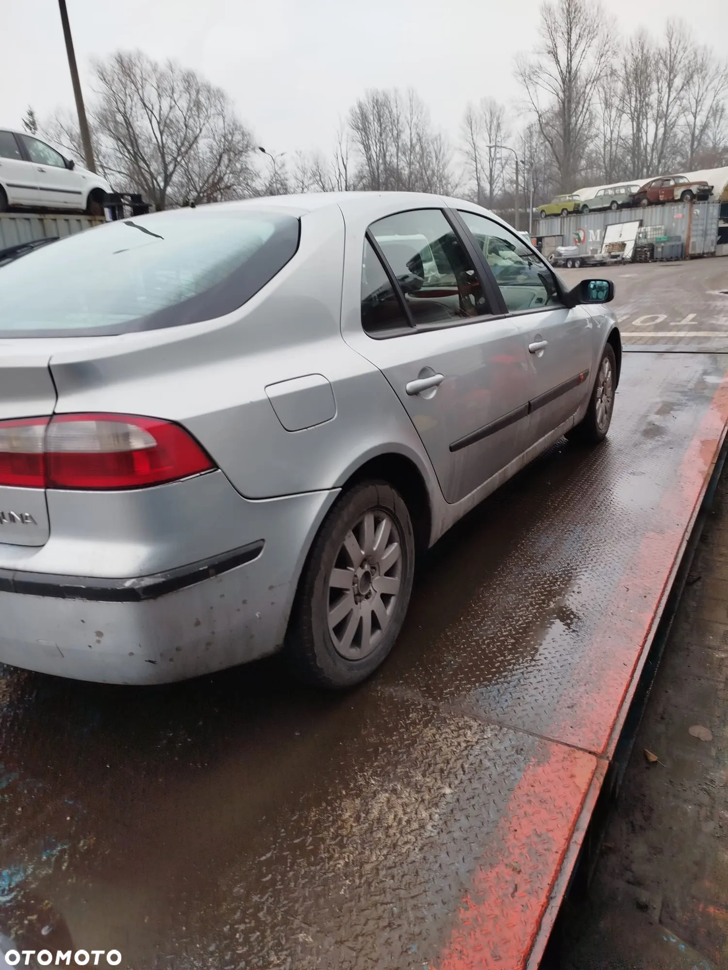 Renault Laguna 2  na części. - 11