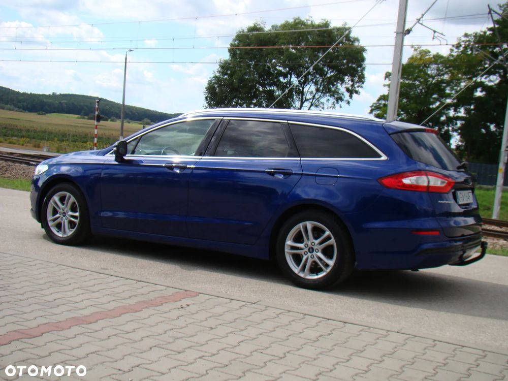 Ford Mondeo - 12
