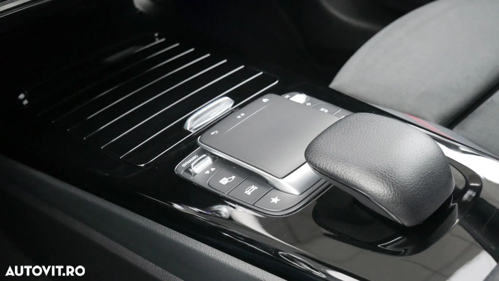 Mercedes-Benz CLA 200 7G-DCT Edition AMG Line - 22