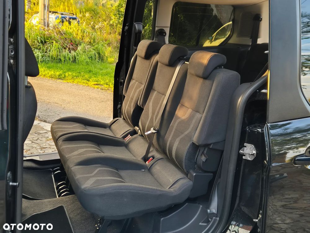 Ford Tourneo Connect Grand 1.6 TDCi Titanium - 26