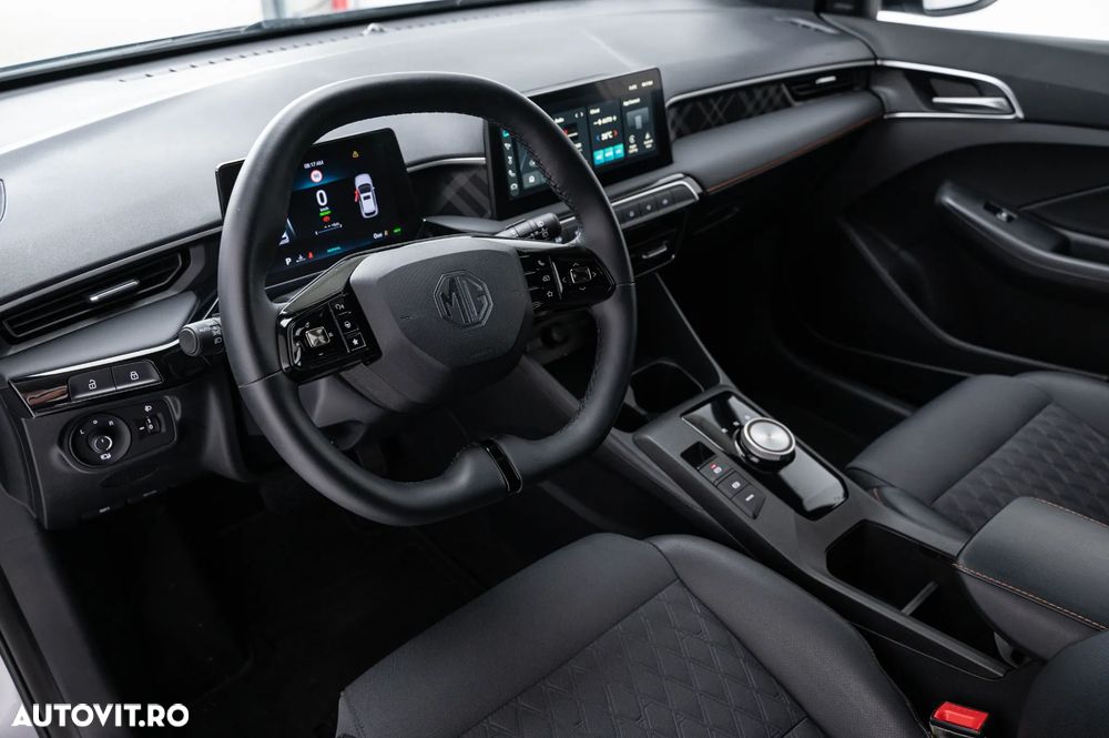 MG MG3 3 Hybrid+ Luxury - 16