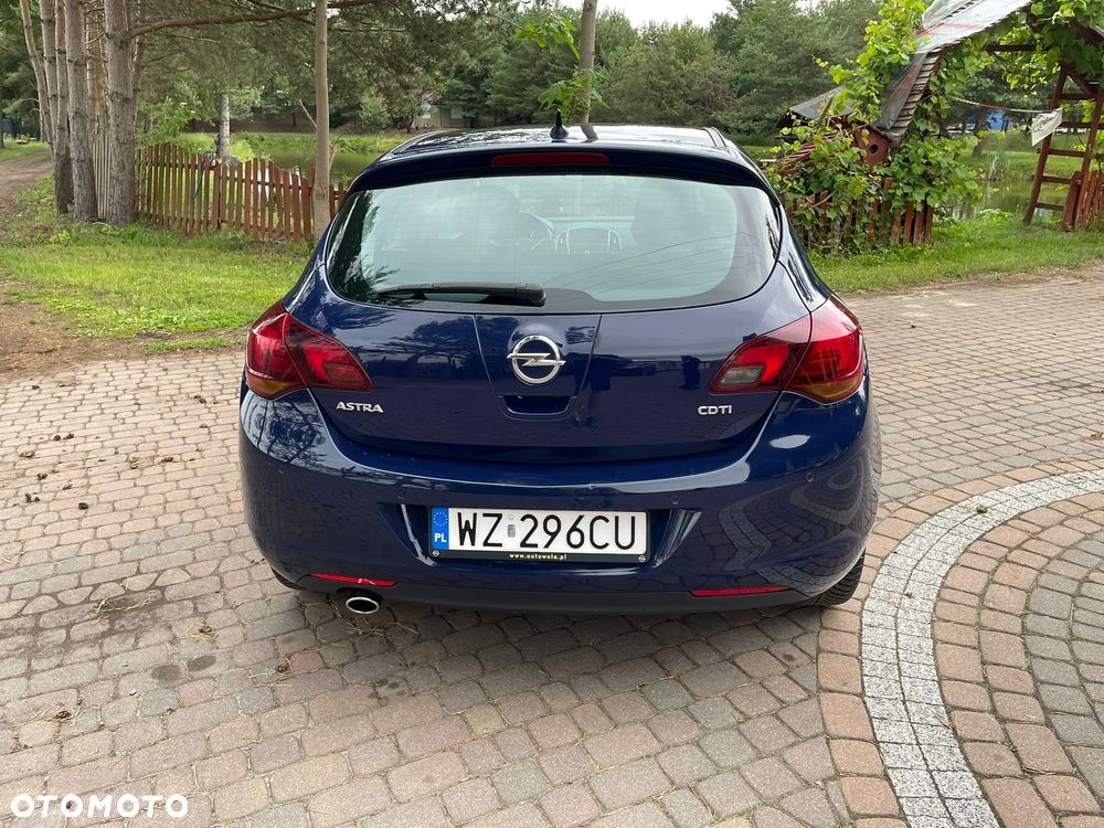 Opel Astra 2.0 CDTI Cosmo - 2