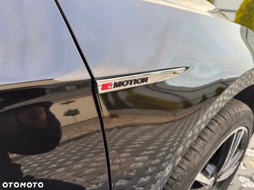 Volkswagen Passat Variant 2.0 TDI SCR DSG 4Motion Business - 29