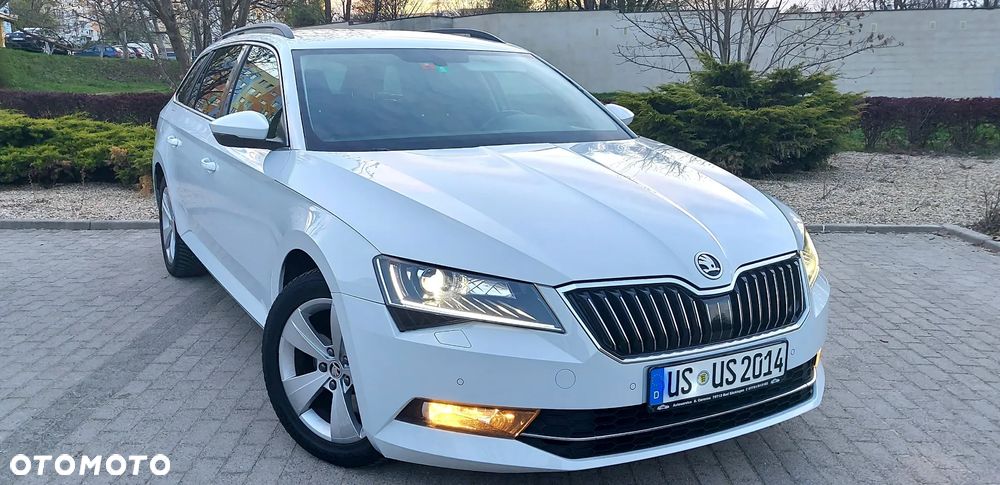 Skoda Superb 2.0 TDI Style - 2