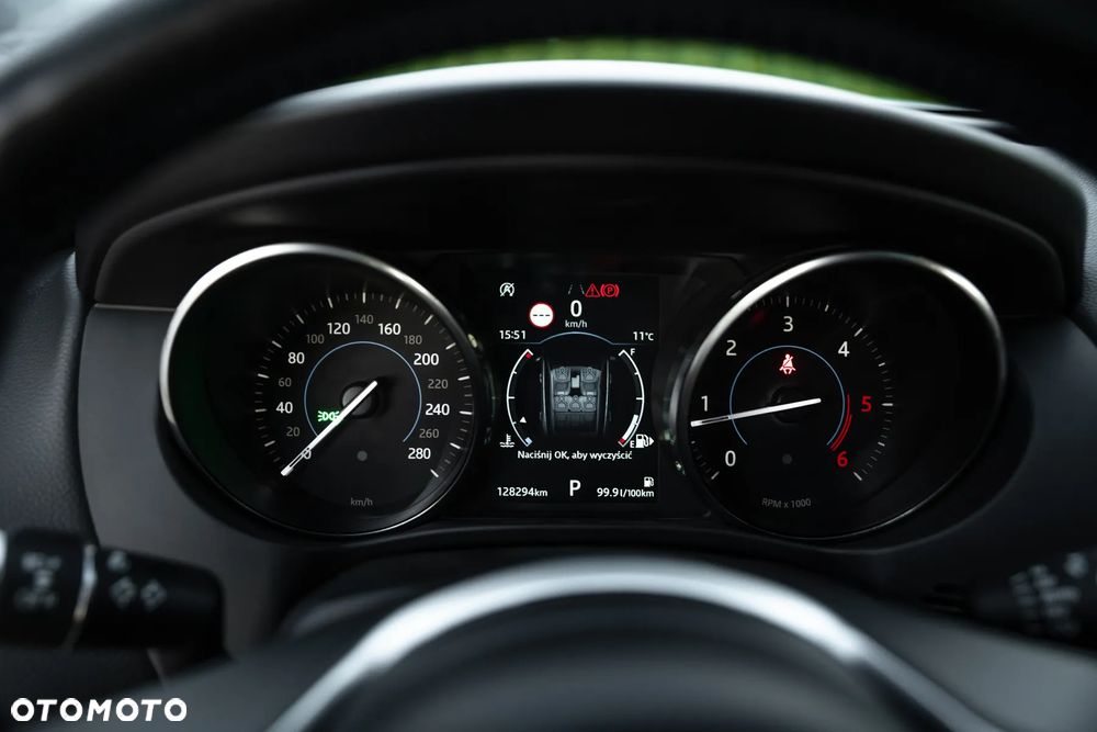 Jaguar F-Pace 25d AWD Prestige - 24