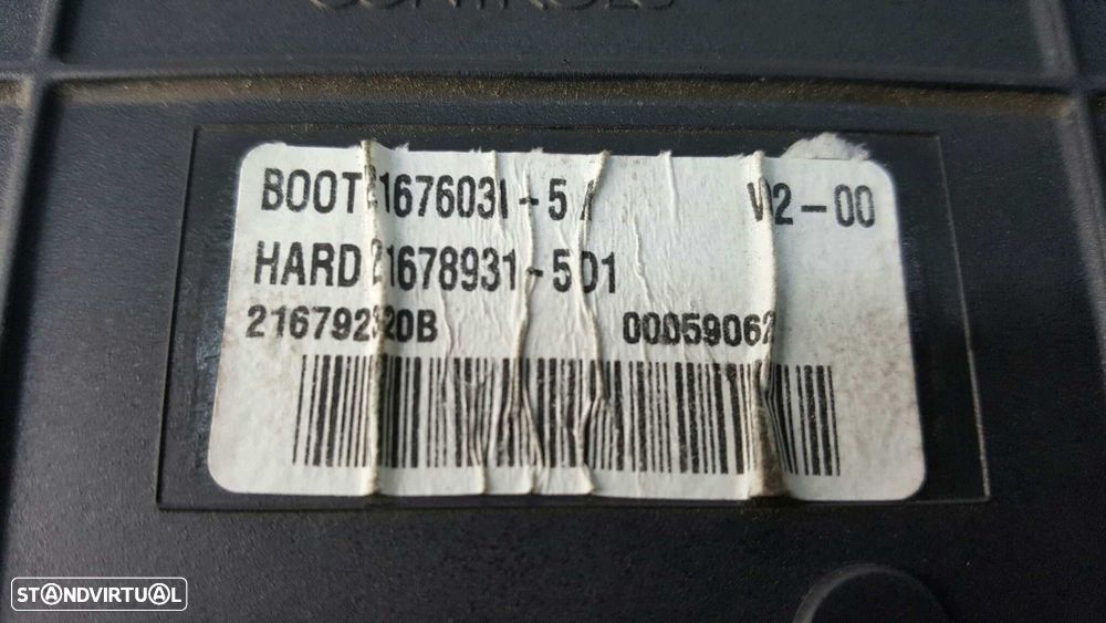 CAIXA DE RELÉS/ FUSÍVEIS CITROEN C4 BERLINA SX - 3