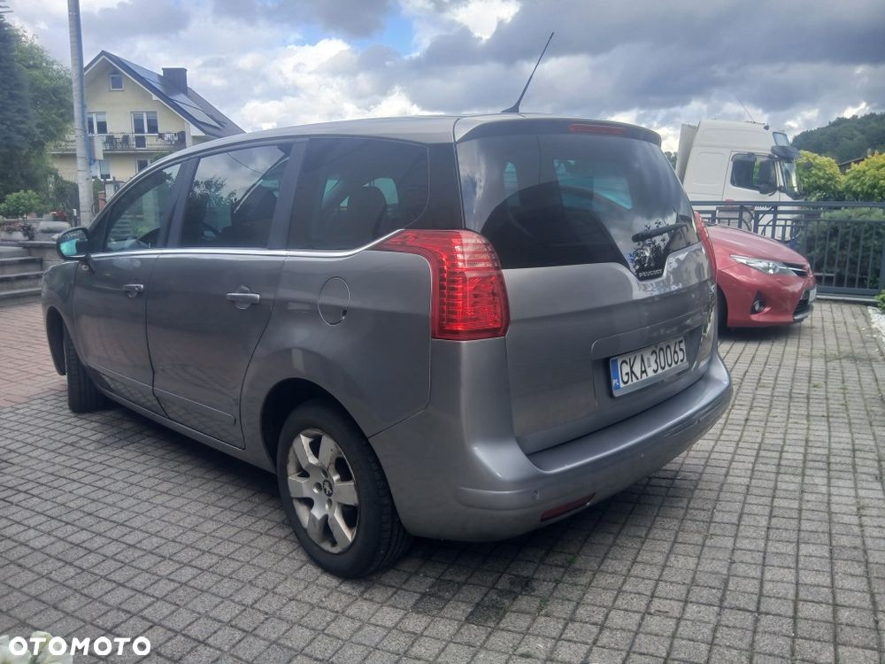 Peugeot 5008 - 2