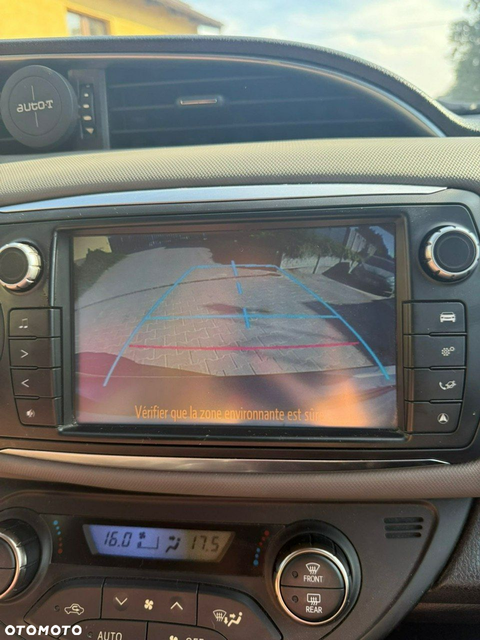 Toyota Yaris - 22