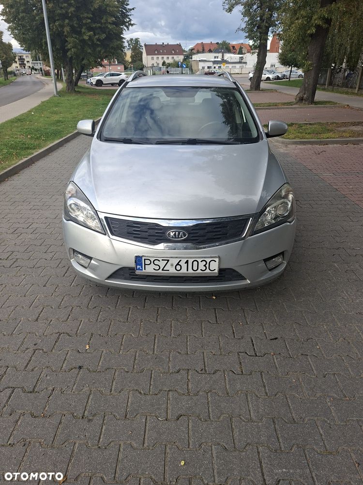Kia Ceed - 3