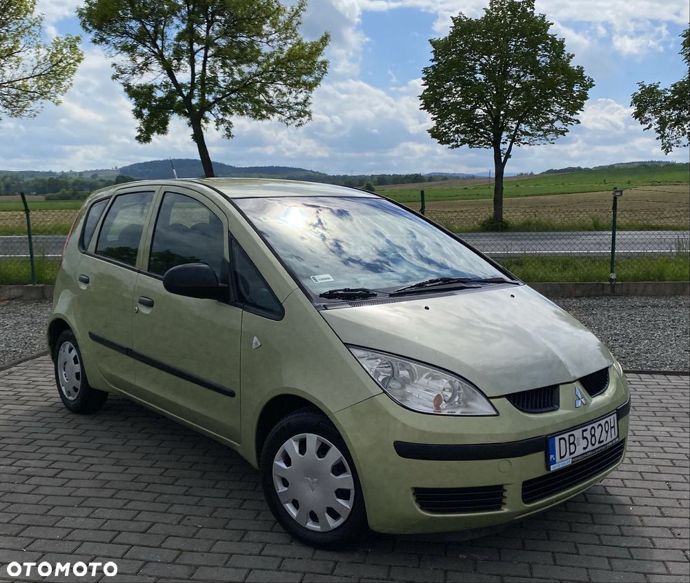 Mitsubishi Colt - 2