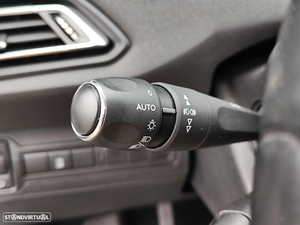 Peugeot 308 1.5 BlueHDi Style - 27