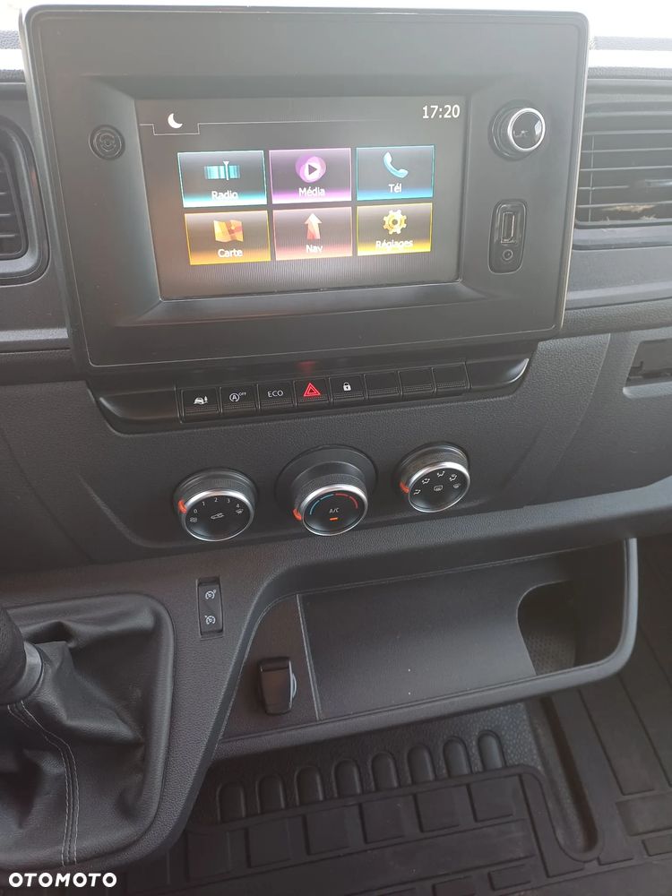 Nissan INTERSTAR - 14