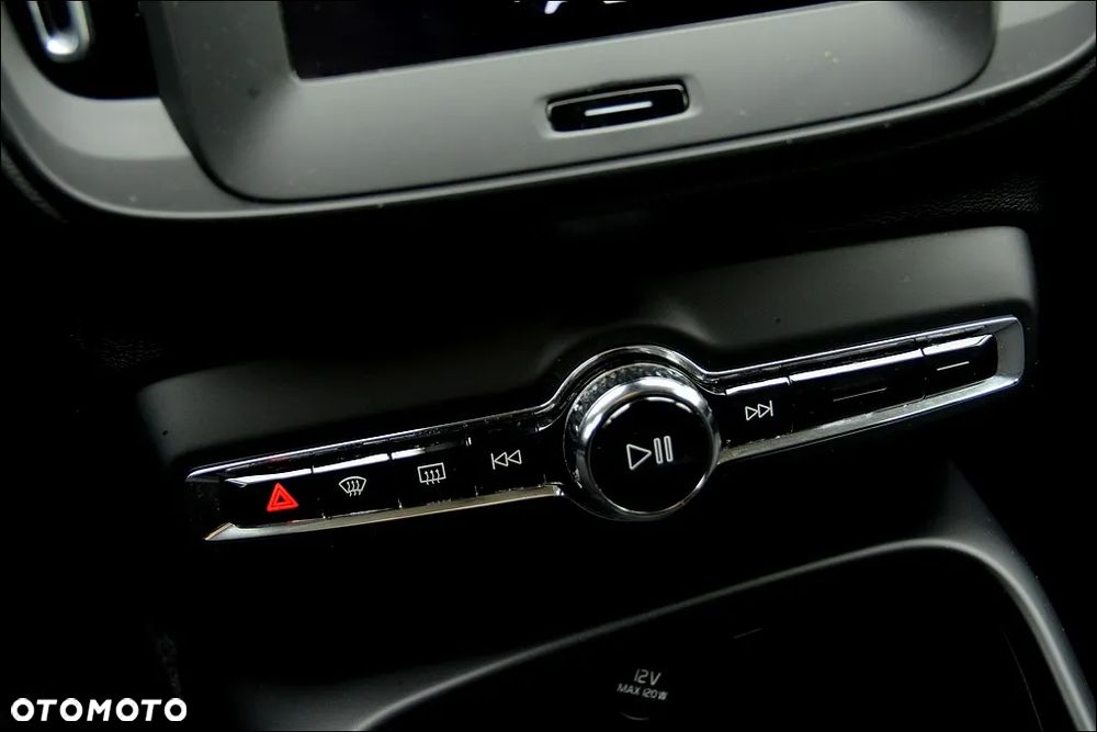 Volvo XC 40 D3 SCR Momentum - 29