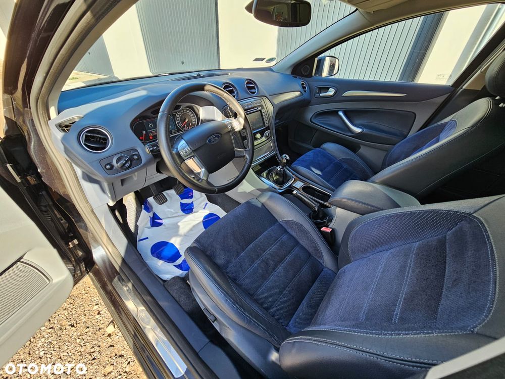 Ford Mondeo - 11