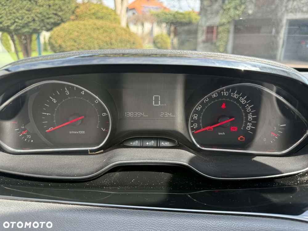 Peugeot 208 1.0 VTi Active - 11