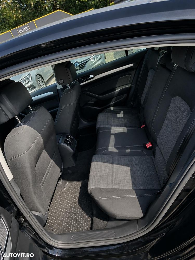 Volkswagen Passat 2.0 TDI DSG Comfortline - 15