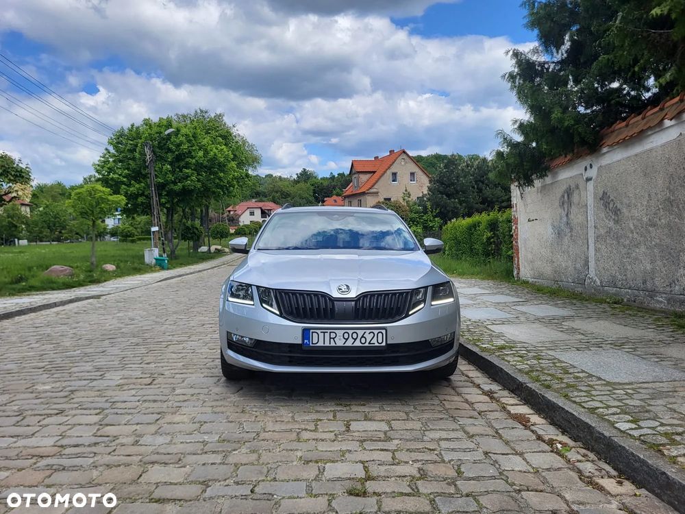 Skoda Octavia 2.0 TDI (Green tec) DSG Style - 6