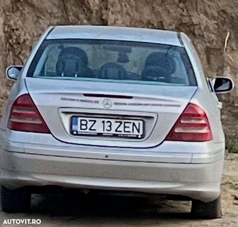 Mercedes-Benz C - 4