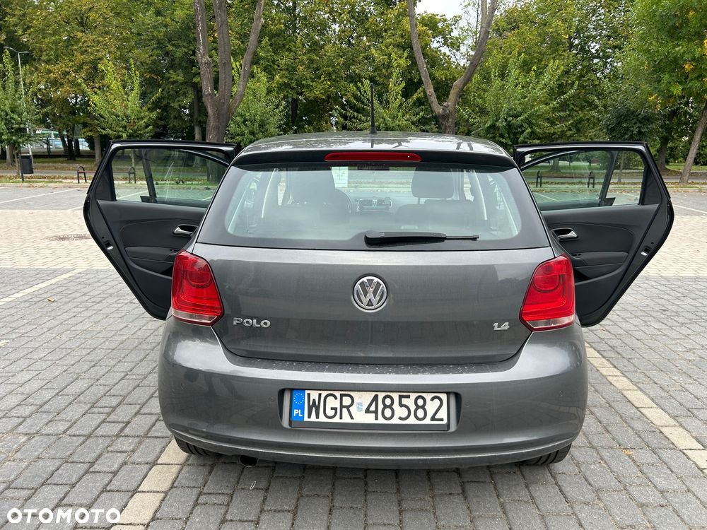 Volkswagen Polo 1.4 16V Comfortline - 12