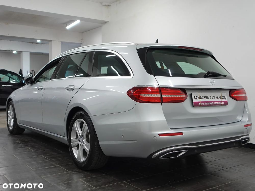 Mercedes-Benz Klasa E 220 d 9G-TRONIC - 5