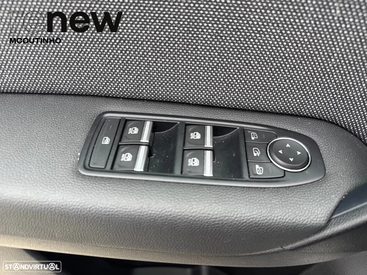Renault Captur 1.0 TCe Techno - 11