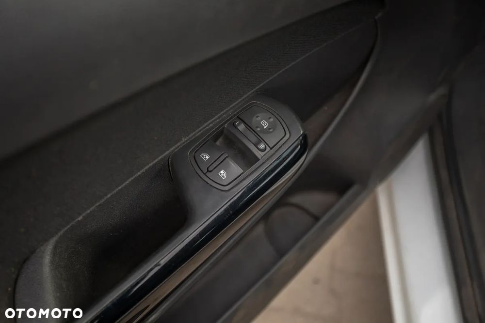 Opel Corsa 1.0 12V - 20