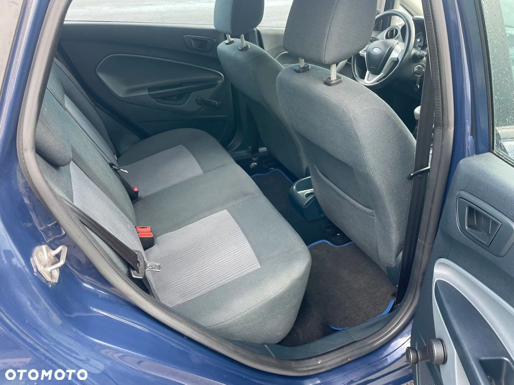 Ford Fiesta - 12