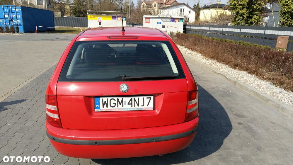 Skoda Fabia 2007 photo 3
