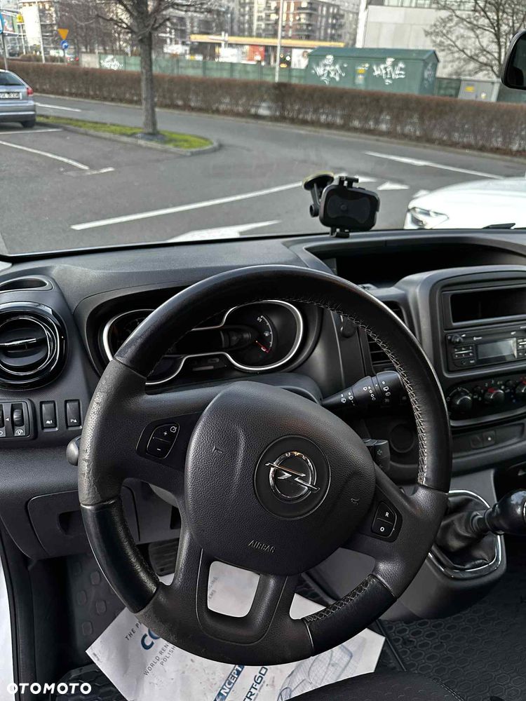 Opel Vivaro - 14