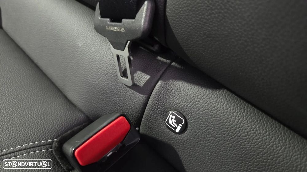 Jeep Avenger 1.2 e-Hybrid Summit DCT - 20