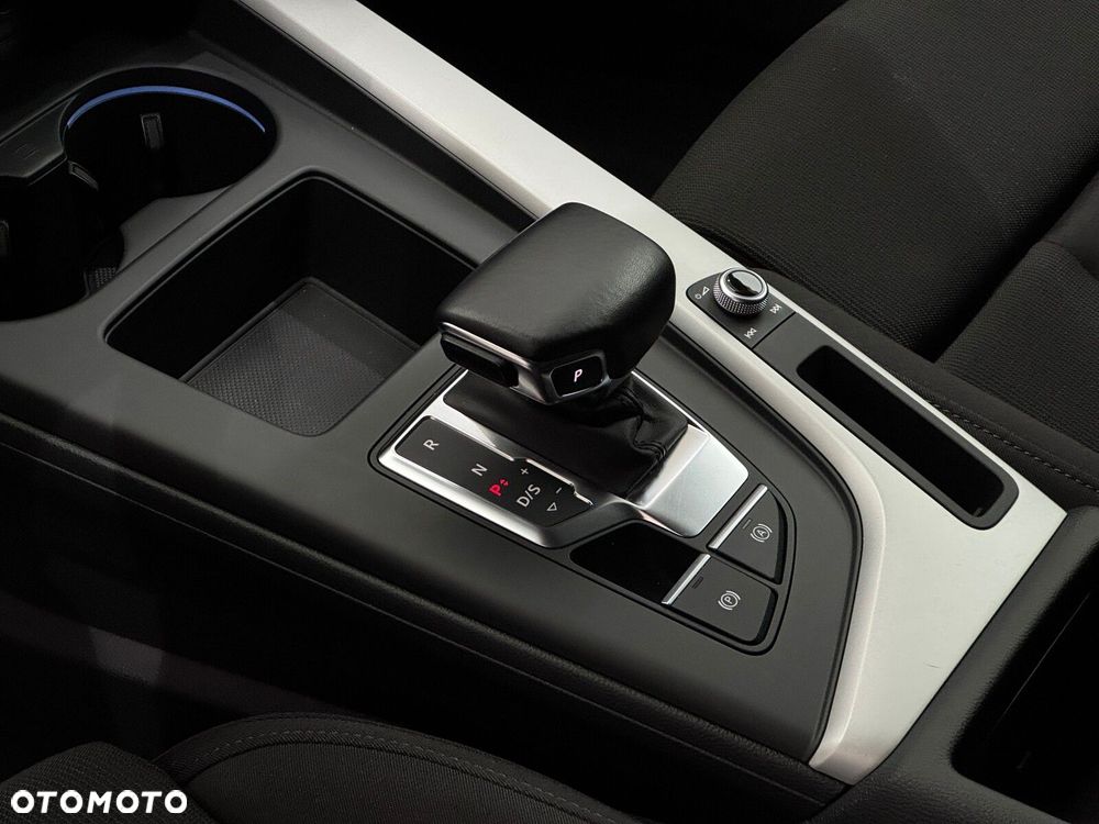 Audi A4 Limousine - 9