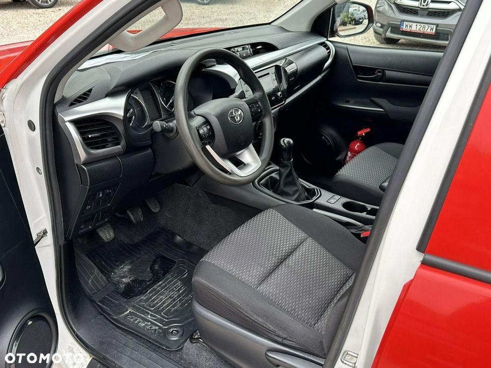Toyota Hilux 2.4 D-4D Double Cab DLX 4x4 - 11