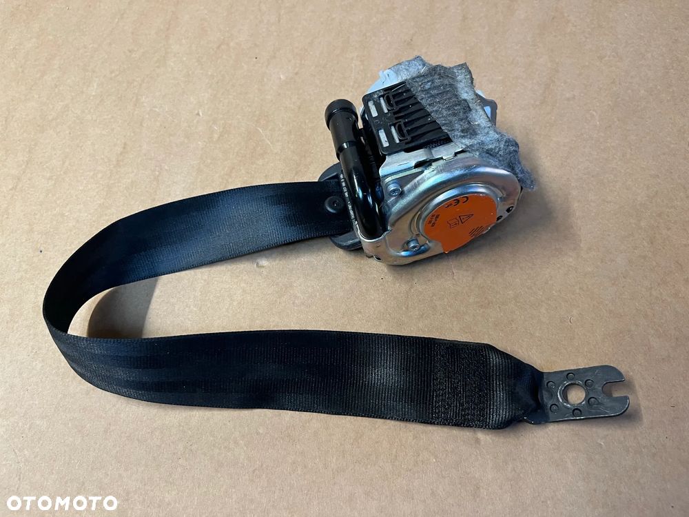 TYLNY PAS BEZPIECZENSTWA AUDI Q8 LEWY TYŁ 4M8857805B PAS - 1