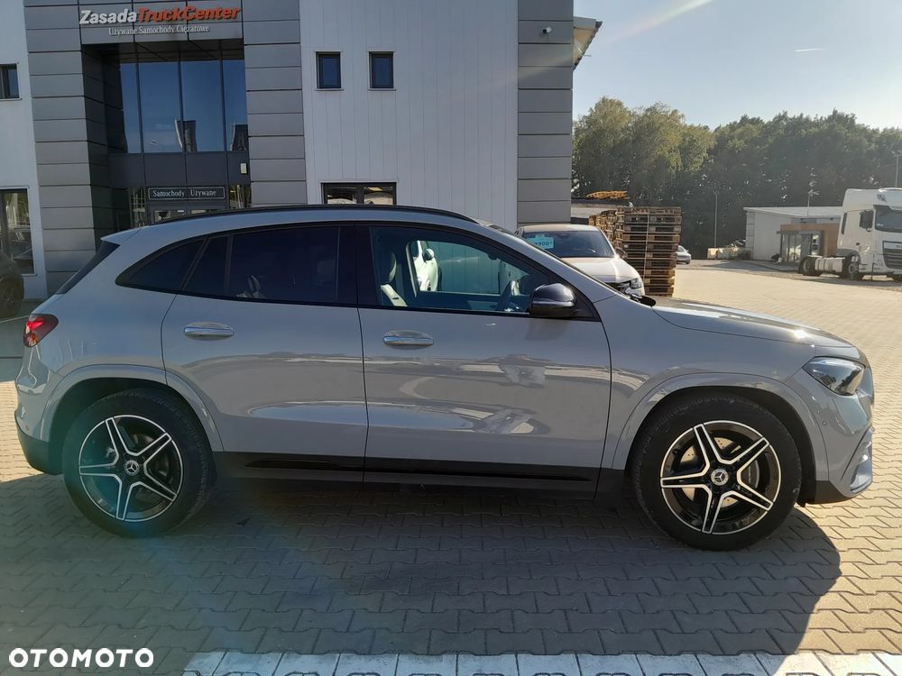 Mercedes-Benz GLA 200 mHEV AMG Line 7G-DCT - 7