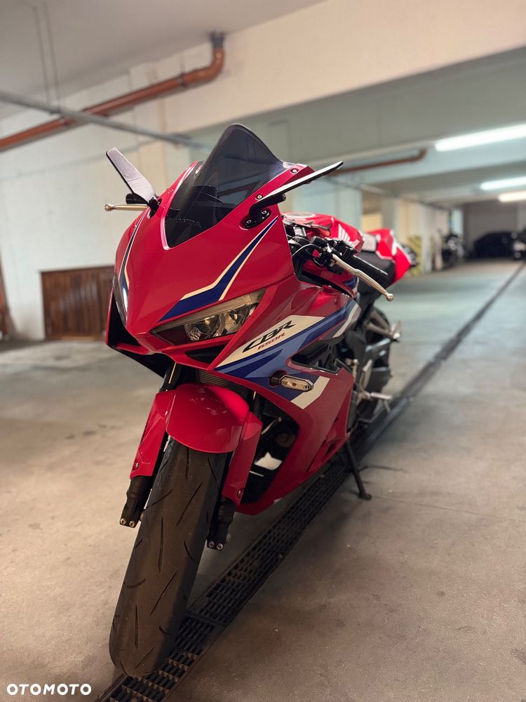 Honda CBR - 1