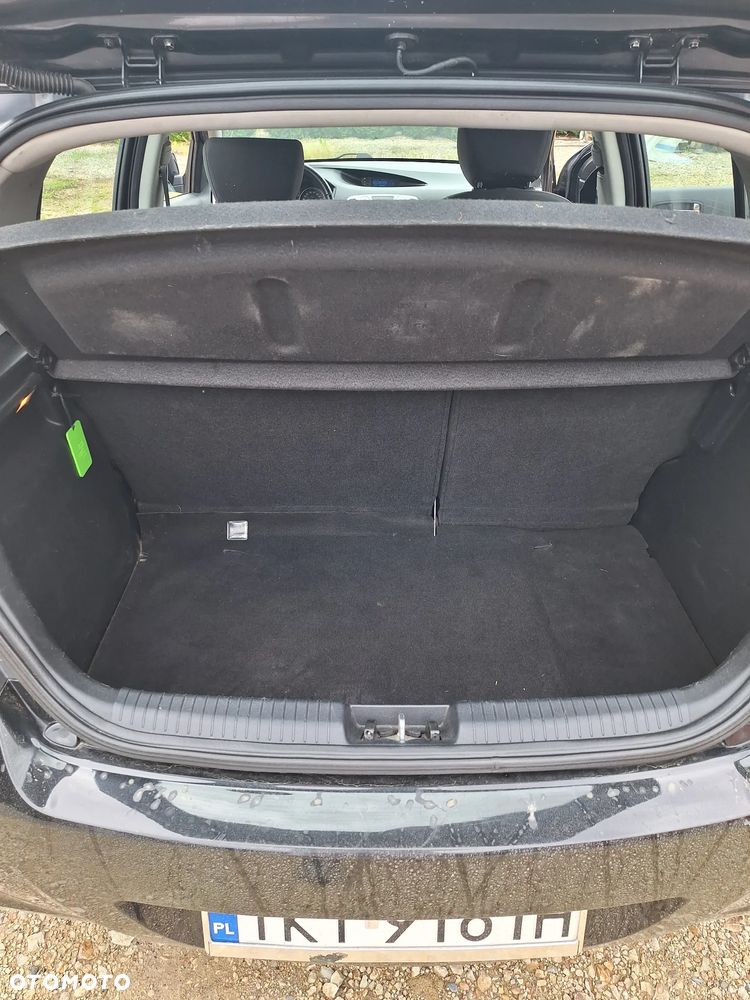 Hyundai i20 - 15