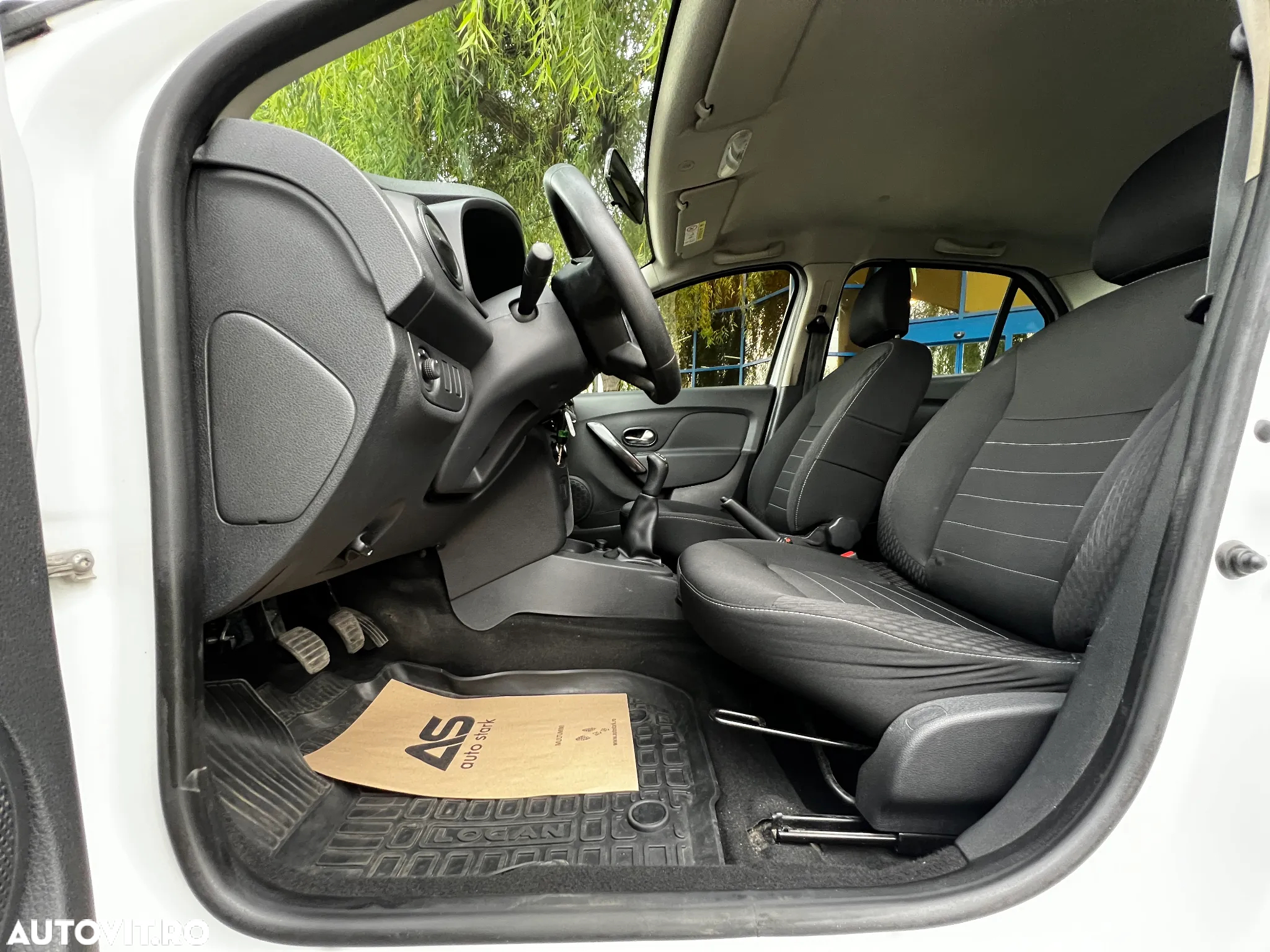 Dacia Logan 1.0 SCe Ambiance - 17