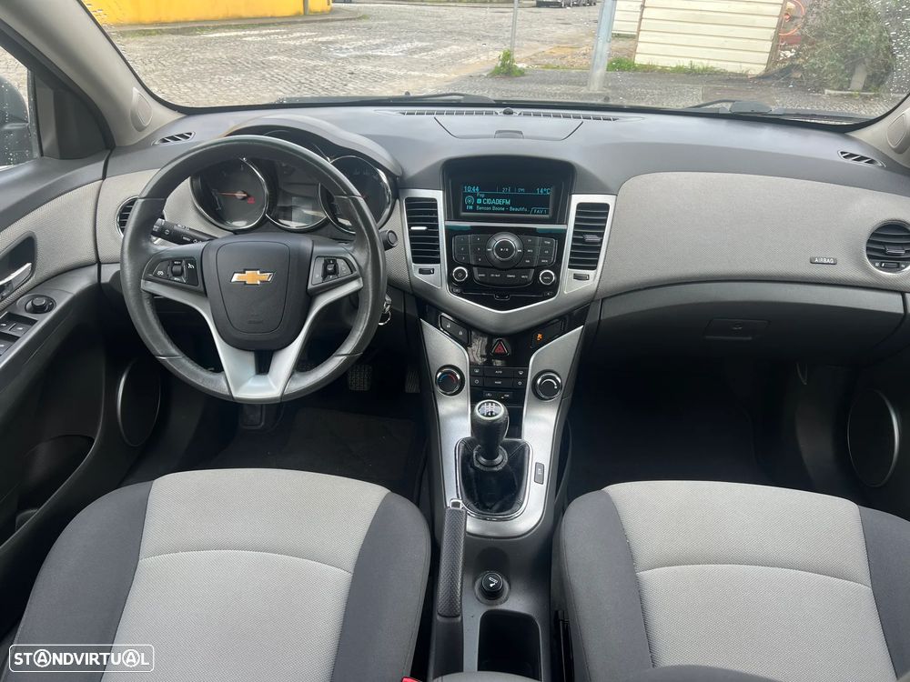Chevrolet Cruze 2.0 VCDi LT - 4